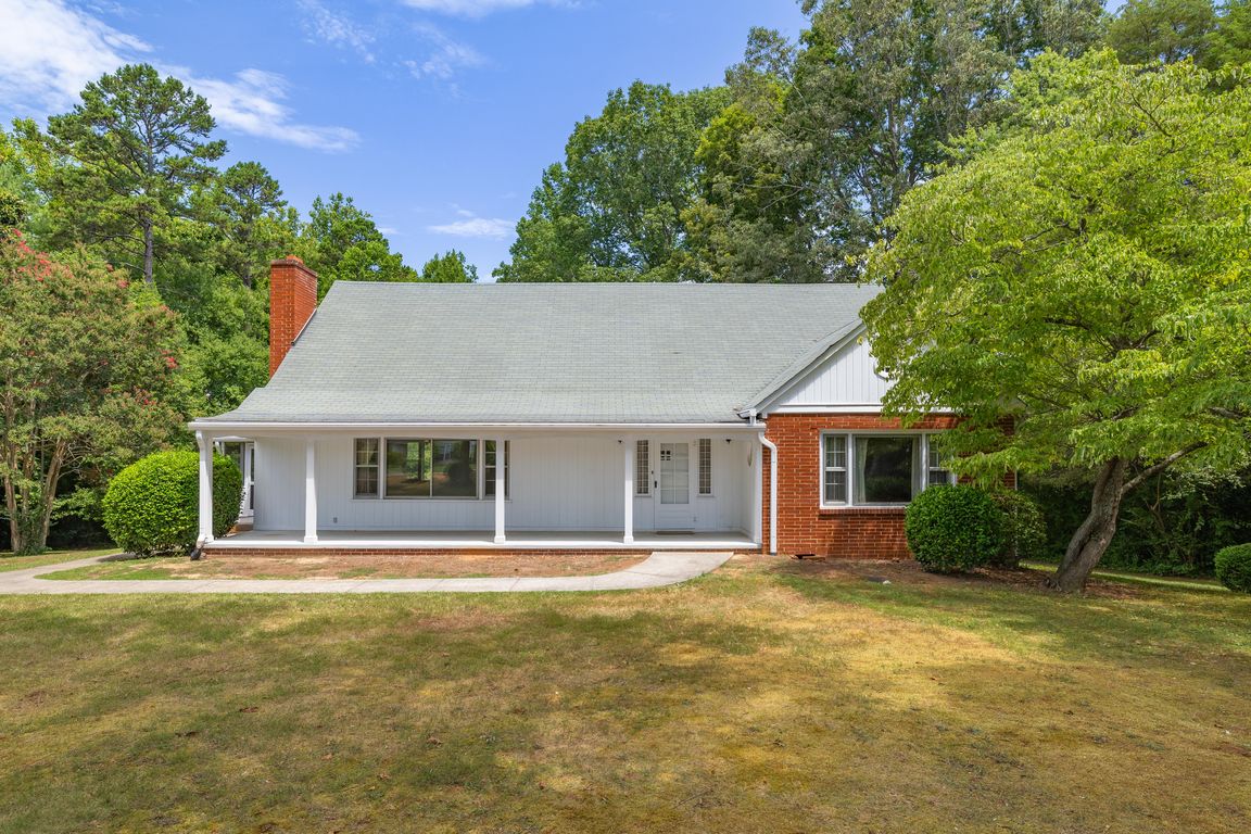 3563 Milhaven Rd-1