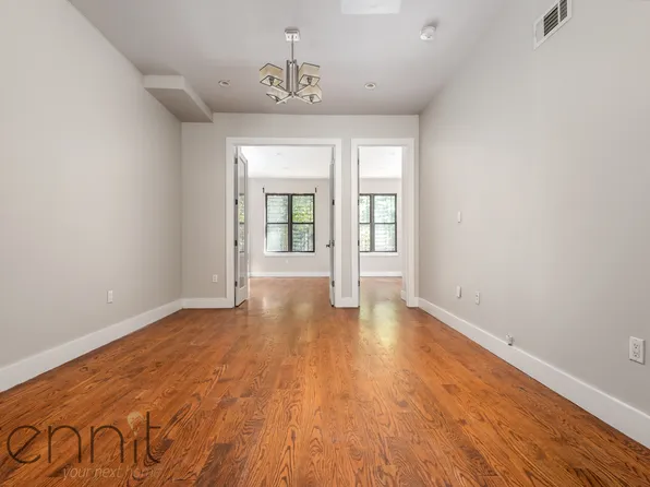 914 Hart Street image 1 of 32