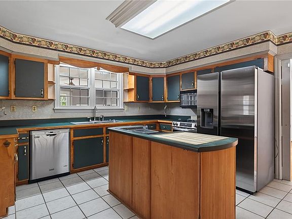 2nd image of 217 Cedar Rd