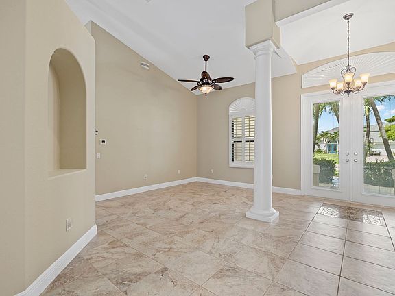 5th image of 4901 SW 27th Pl