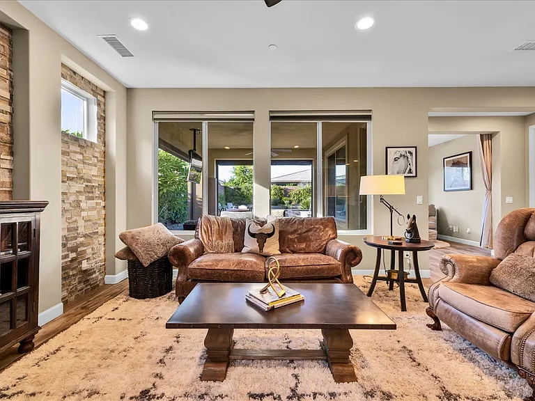51535 N Two Palms Way — Photo 8
