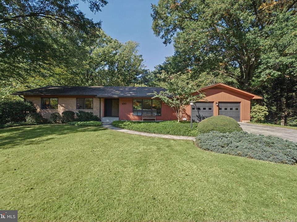 1st image of 100 Quaint Acres Dr