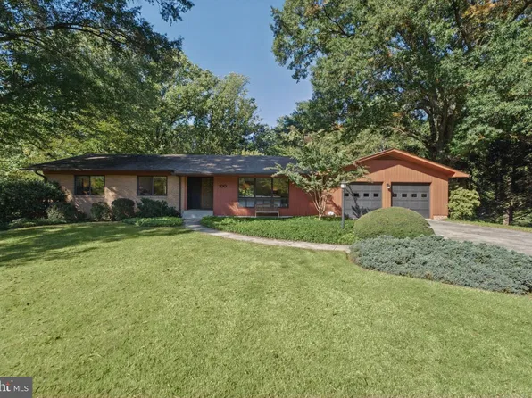 100 Quaint Acres Dr, Silver Spring, MD 20904