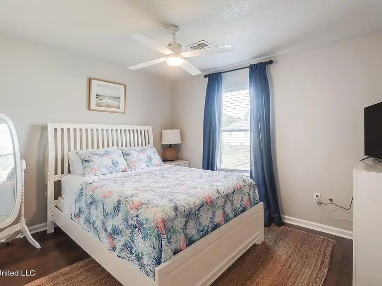 1131 Century Oaks Dr #A — Photo 12