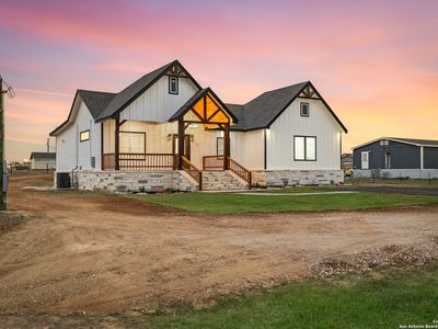 74 La Paz, Lytle, TX, 78052