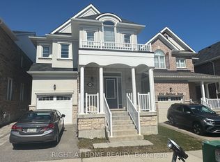 1058 Belcourt St, Pickering, ON L1X 0G2