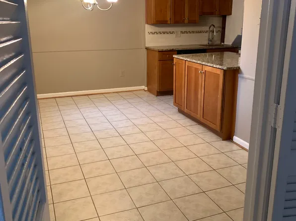 14402 Cool Oak Ln, Centreville, VA 20121