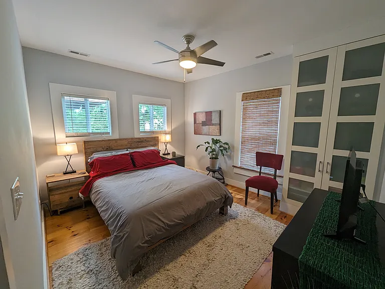 804 Kent St — Photo 7