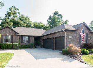 60035 Cherry Hill Dr, Washington, MI 48094