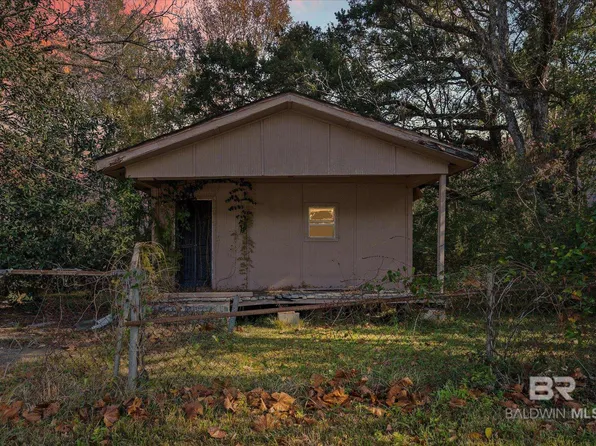 2970 Persons St, Whistler, AL 36612