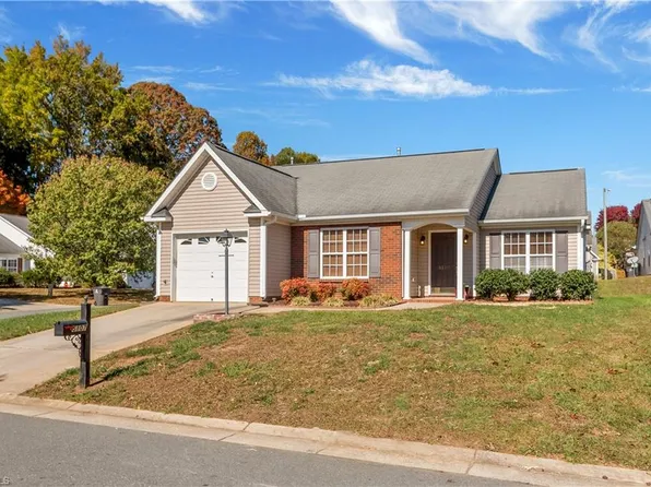 5107 Fiddlers Run Dr, Kernersville, NC 27284