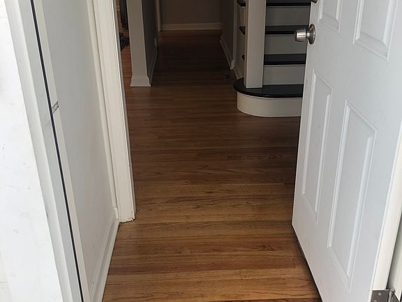 3rd image of 705 Crawford Ave