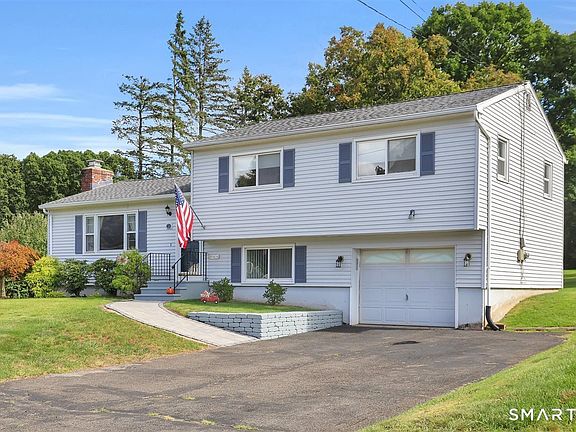 2nd image of 40 Meeker Road
