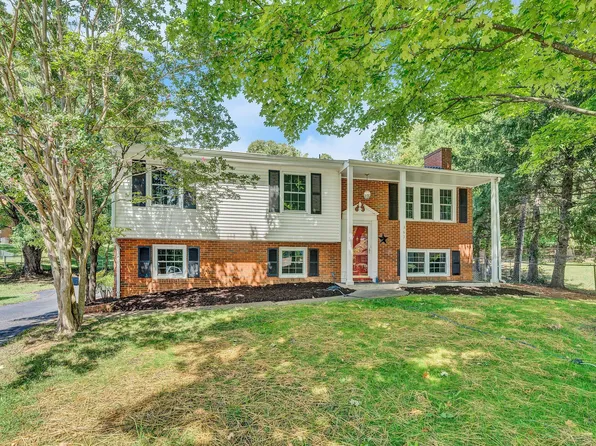 363 Lelia Cir, Salem, VA 24153