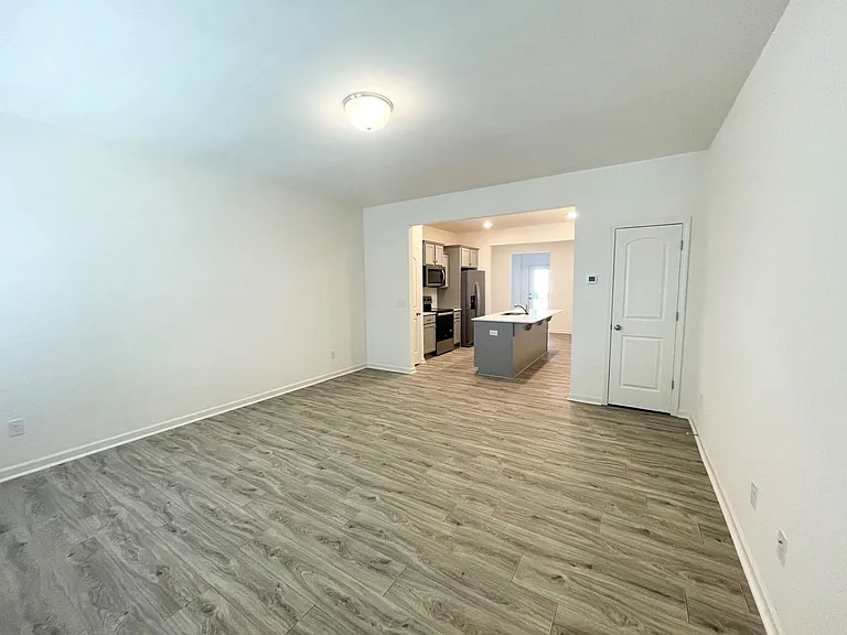 1005 Pine St #D — Photo 3
