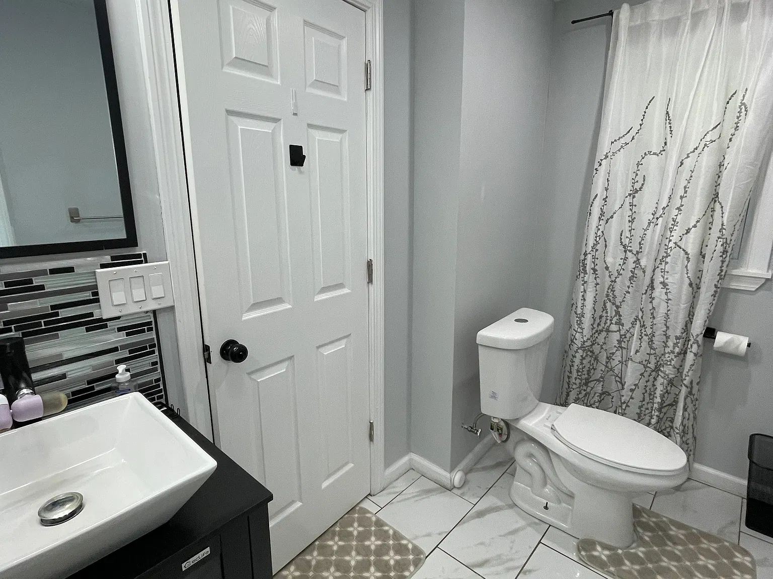 114 Lakeview Dr — Photo 4