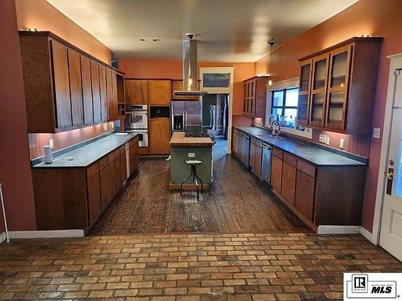 5th image of 44 Pecan Dr