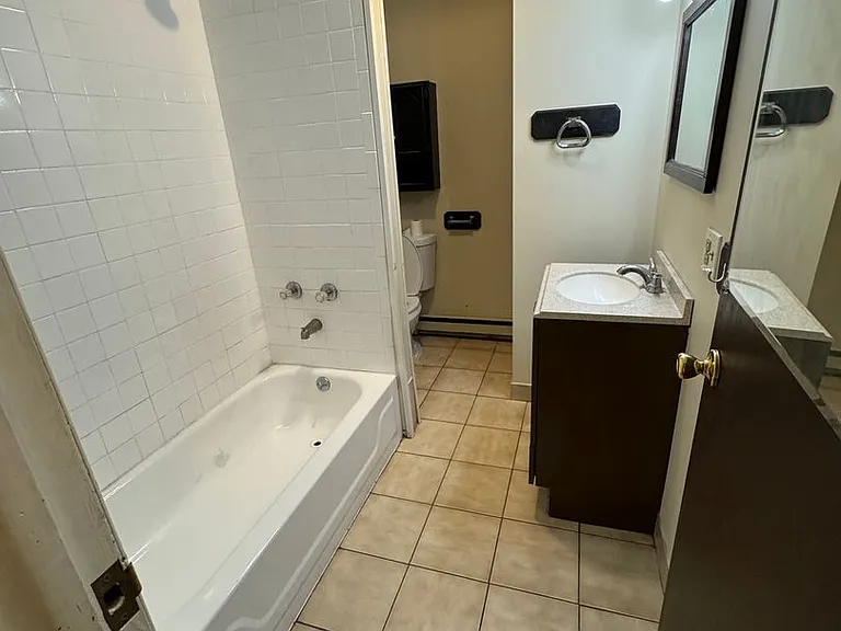 228 Northampton St — Photo 16