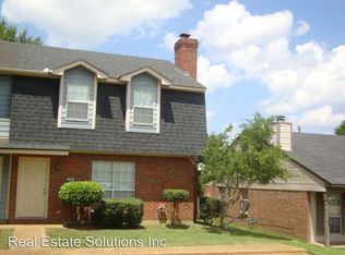 16 Meadowoods Pl, Jackson, MS 39211