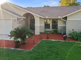 1810 Stable Trl, Palm Harbor, FL 34685
