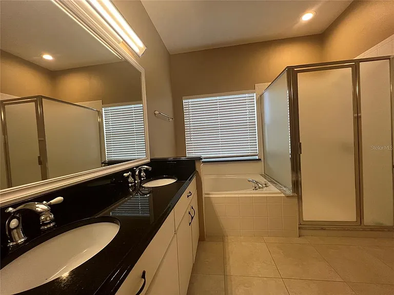 9855 Secret Cove Ln — Photo 15