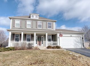 398 Kensington Dr, Oswego, IL 60543