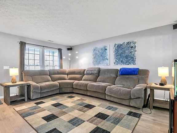 5th image of 4389 Chanterelle Dr