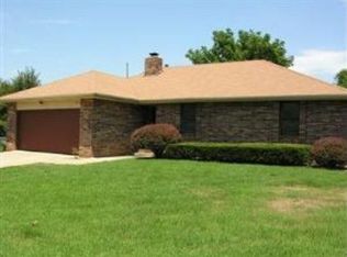 1015 W Maplewood St, Springfield, MO 65807