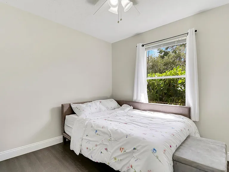 765 NW Bristol St — Photo 13