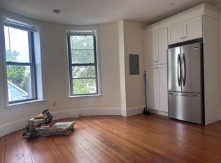 92 White St APT 3, Boston, MA 02128
