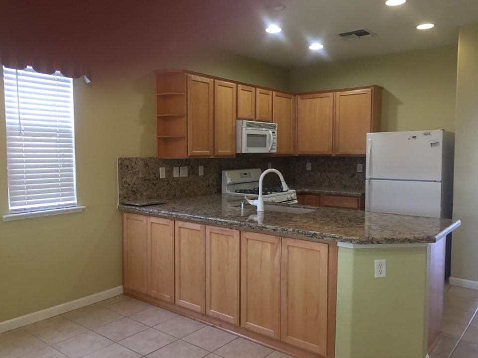 1st image of 2310 Rose Arbor Dr