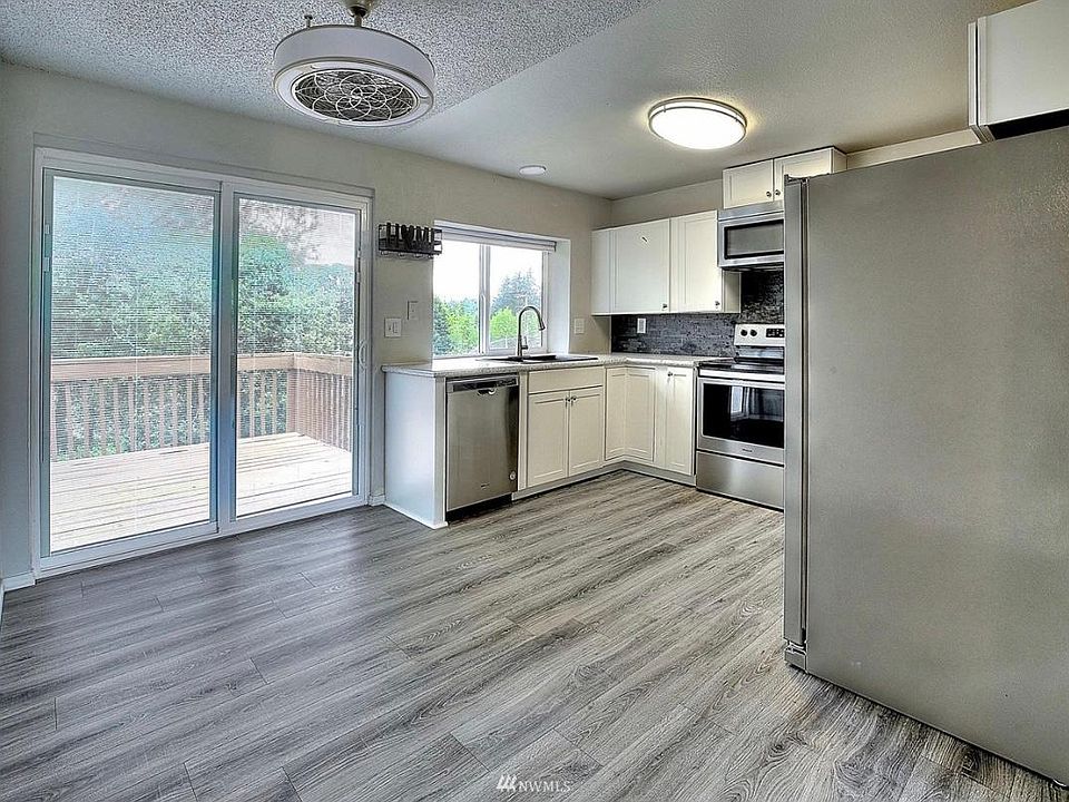 1st image of 1743 Lafayette St S #2