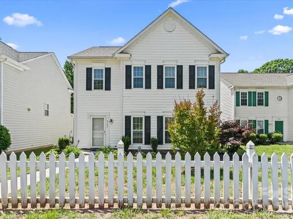 9224 Ligon Ct, Charlotte, NC 28213