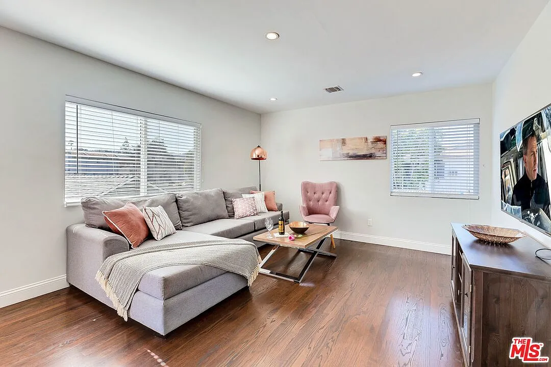 1 bed, 500 sqft, $3,500 — Photo 4