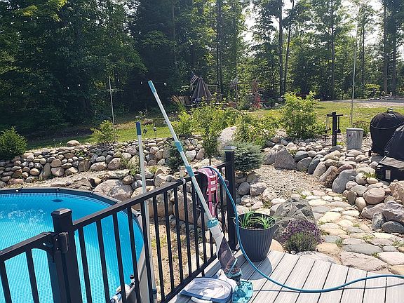 5th image of 16758 Pleasant Valley Rd