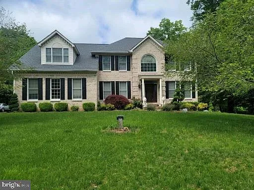 9238 Crescent Ln photo 1