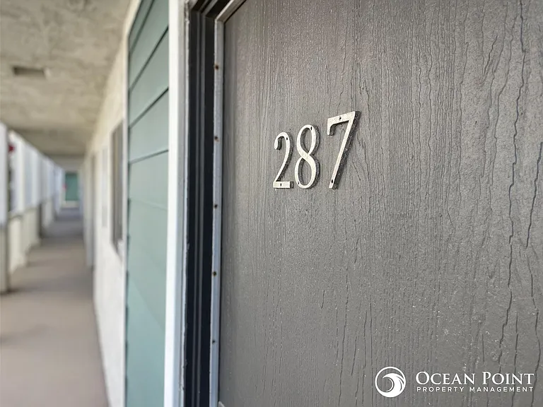 267 S Ventura Rd #287 — Photo 2
