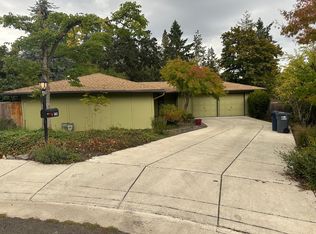 5031 Saxon Way, Eugene, OR 97405