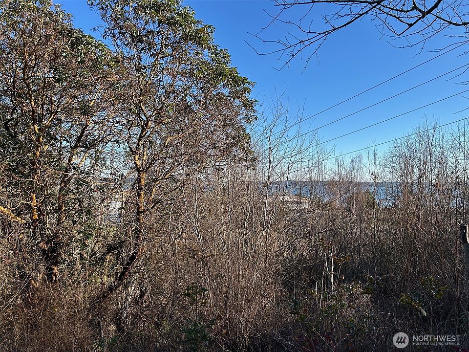 2nd image of 687 W Sims Way