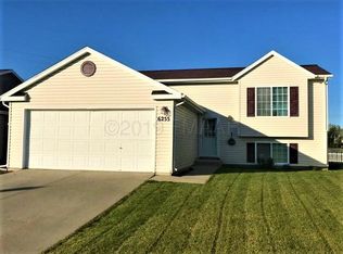 6255 24th St S, Fargo, ND 58104