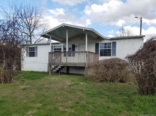 224 River Dr, Hot Springs, NC 28743