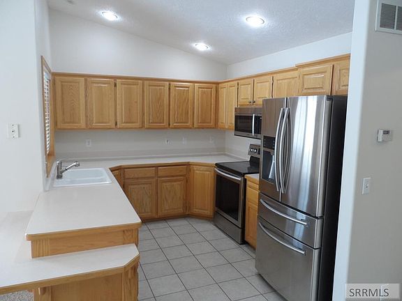 5th image of 3225 Sonora Dr