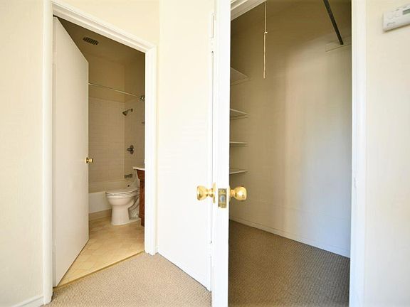 2468 Bancroft Way #2, Berkeley, CA 94704 | Zillow