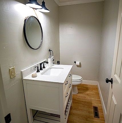 4th image of 2257 Hillside Dr