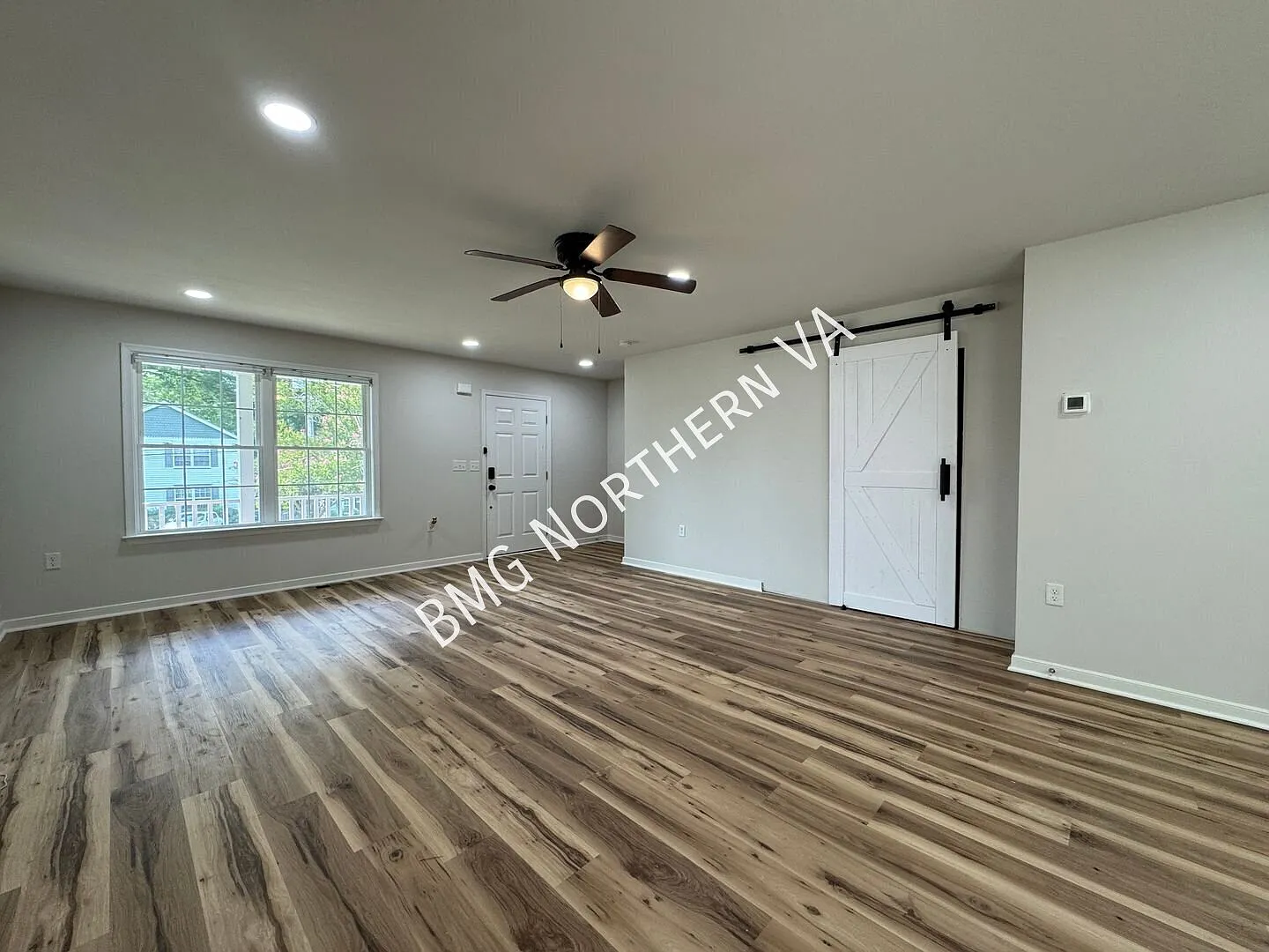 Beautifully Updated 3BR / 2 BA Home with Spacious Backyard in Fairfax CO — Photo 2