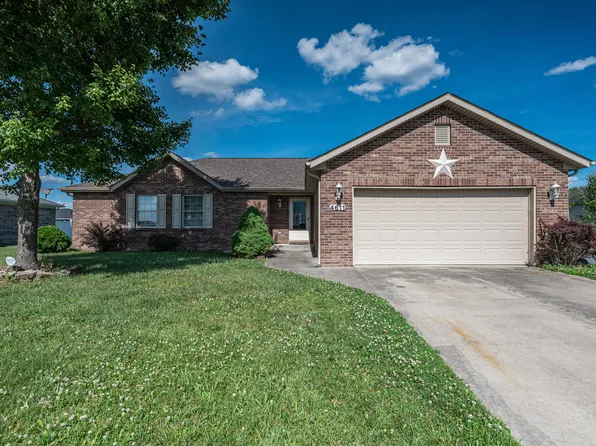 4611 Ashwood Dr, Seymour, IN 47274
