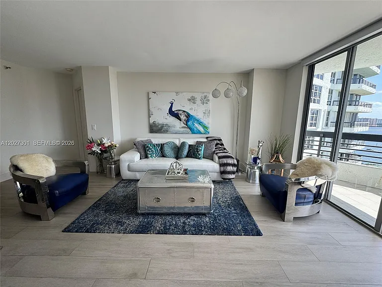 3500 Mystic Pointe Dr #2003 — Photo 39