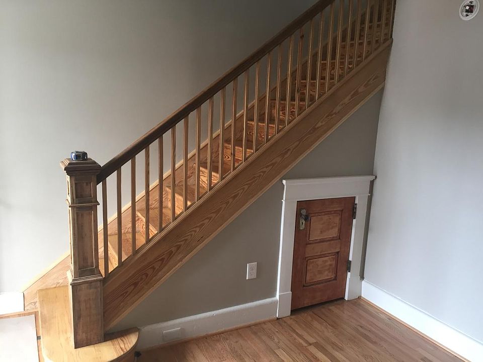 1st image of 2326 Parkwood Ave