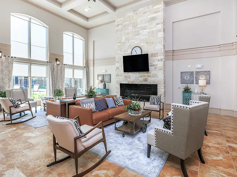 Midway Villas Apartments — Photo 17