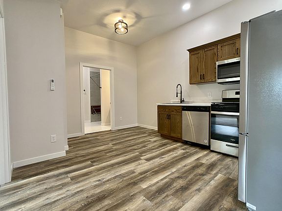 2nd image of 423 Adams Ave #11075012